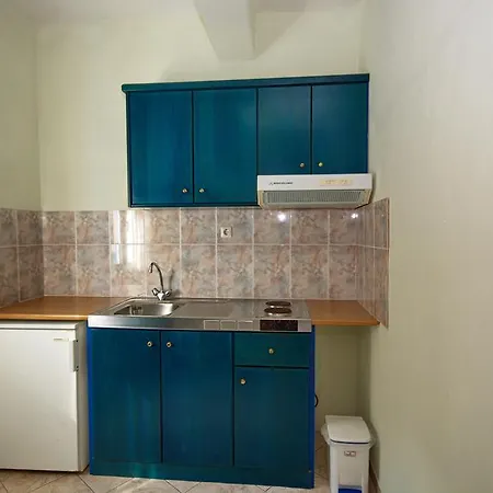 Nelli Alonissos Guest house *