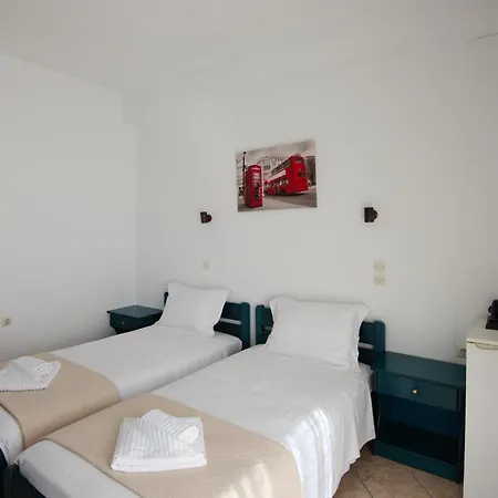 Nelli Alonissos Guest house