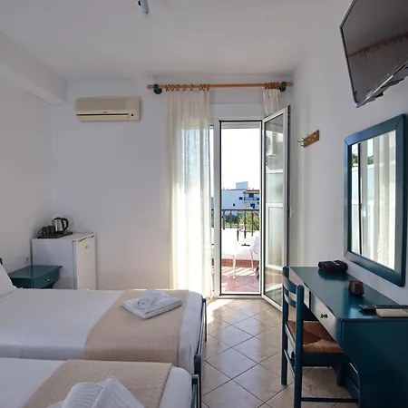 Nelli Alonissos Guest house