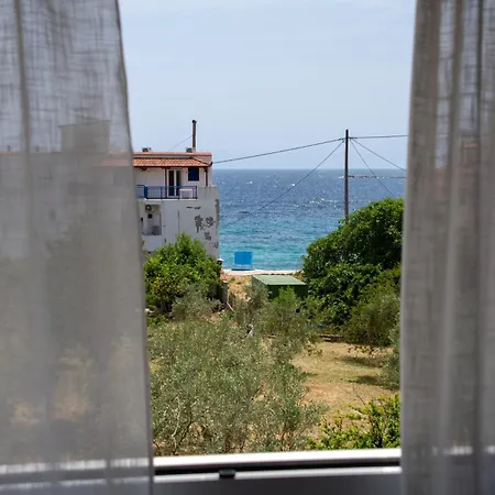 Nelli Alonissos Pensionat 4*